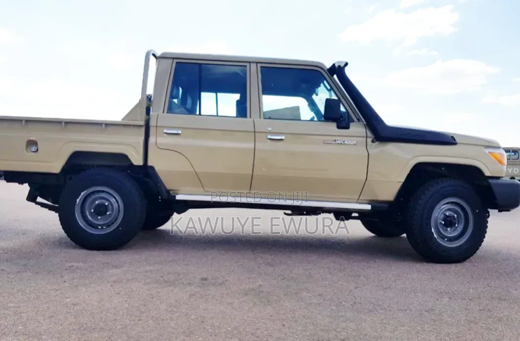 New Toyota Land Cruiser 2025 Gold
