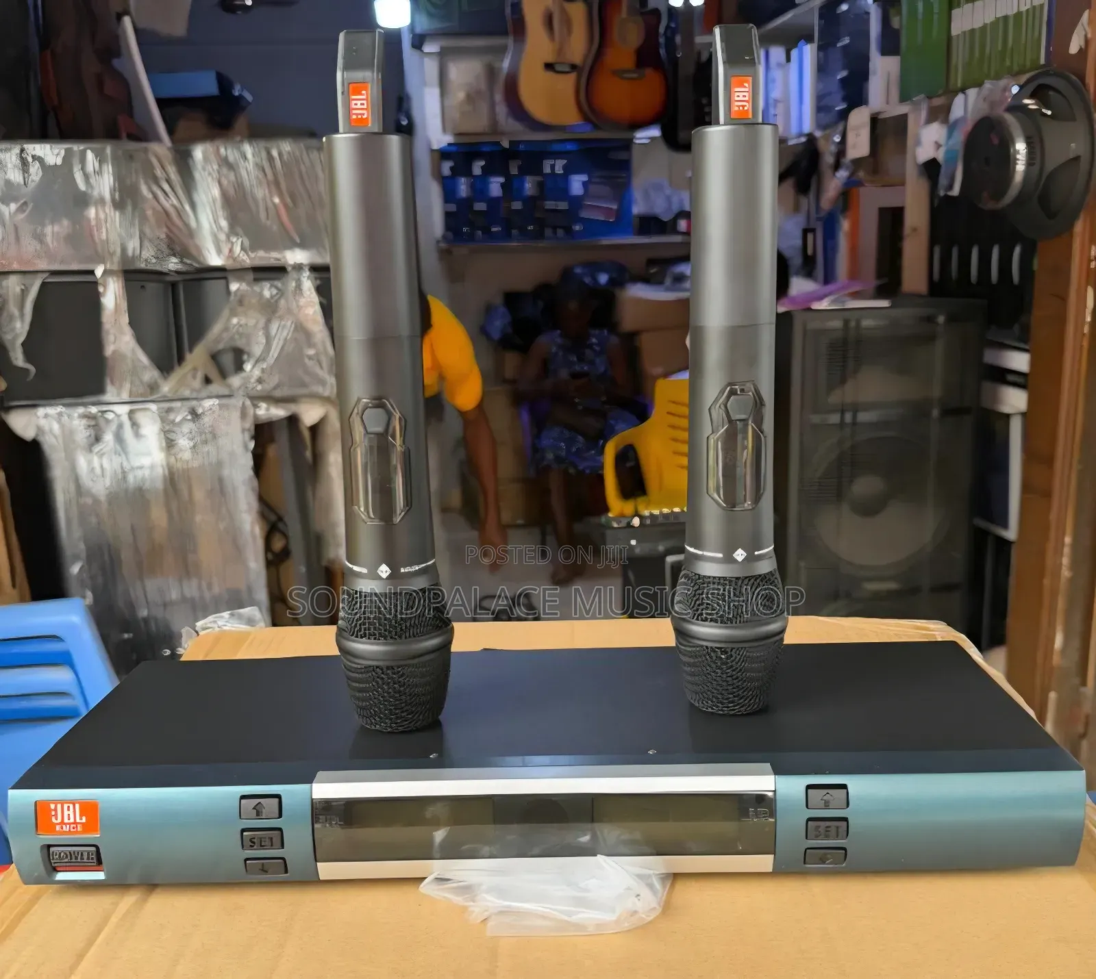 JBL KMC8 2in1 Wireless Microphone