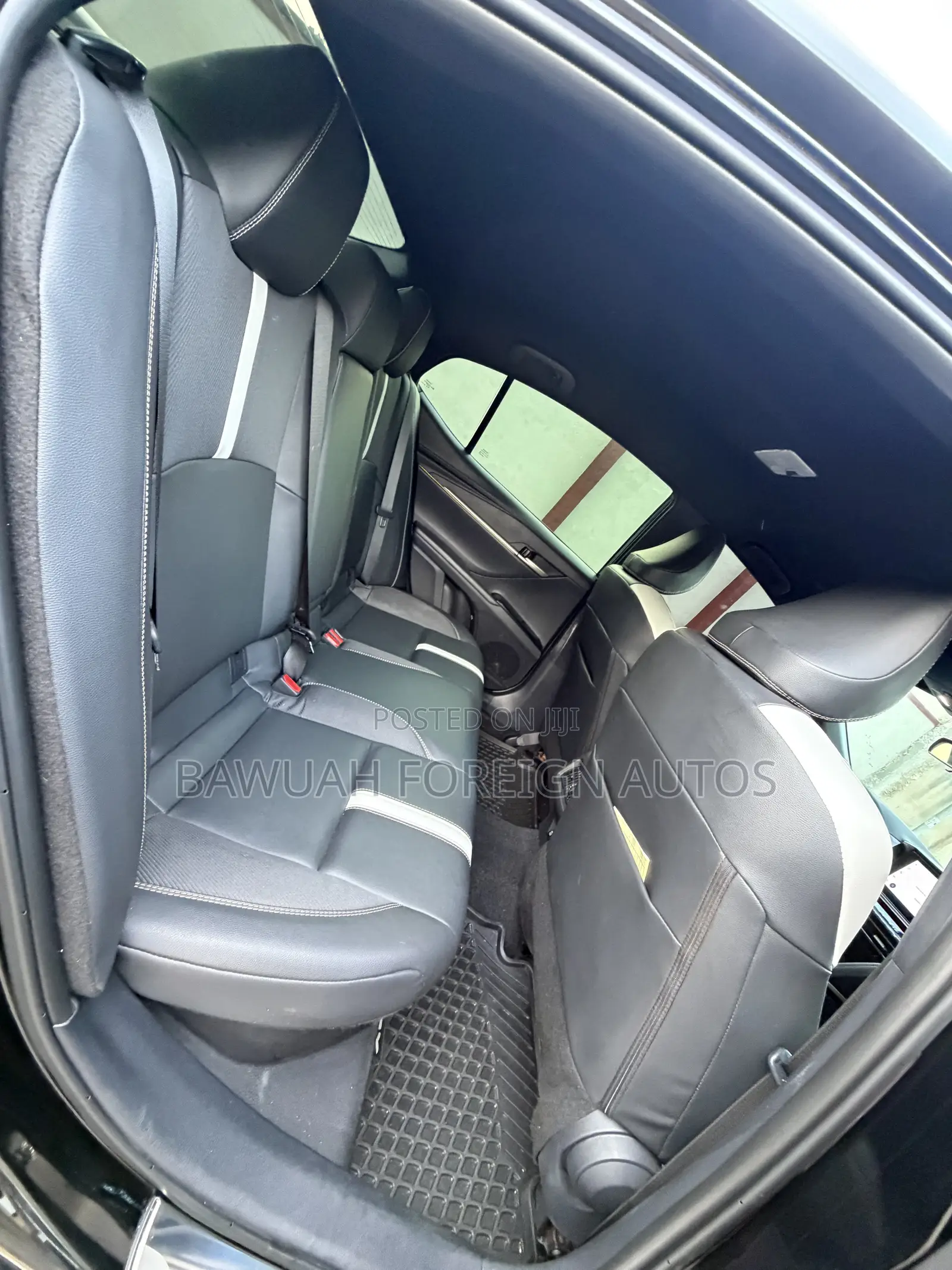 Toyota Camry SE 2025 Black