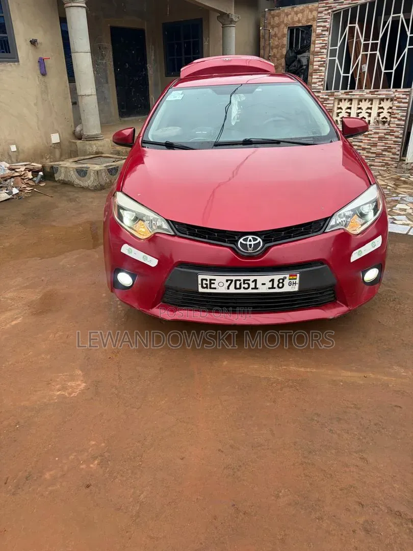 Toyota Corolla 2016 Red
