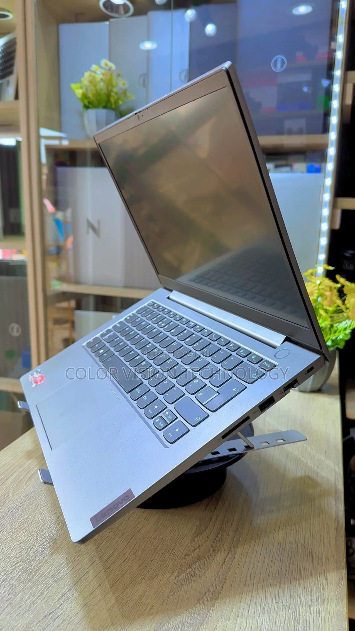 Laptop Lenovo Thinkbook 14 16GB AMD Ryzen 7 SSD 256GB