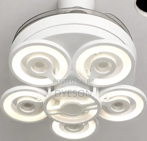 Fanlight 543
