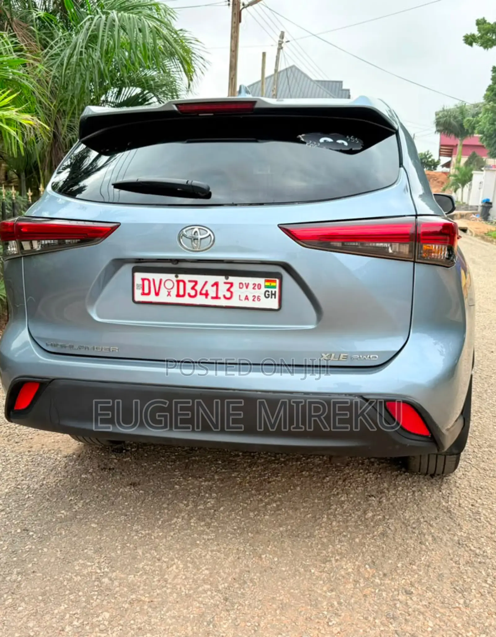 Toyota Highlander XLE 2022 Blue