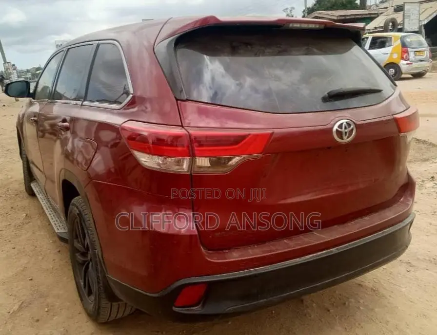 Toyota Highlander LE 4x2 (2.7L 4cyl 6A) 2016 Red
