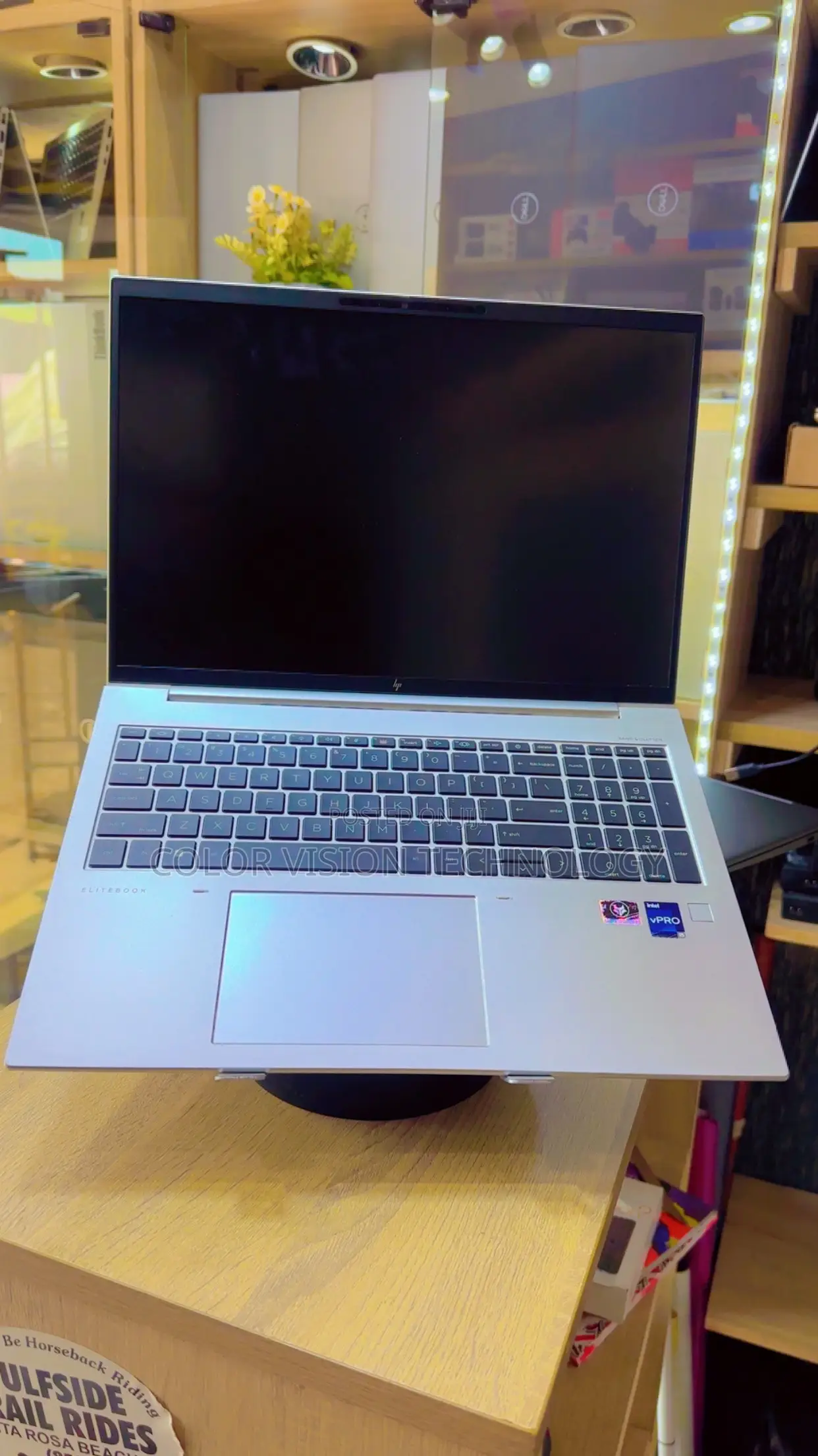 Laptop HP EliteBook 860 G9 16GB Intel Core i5 SSD 256GB
