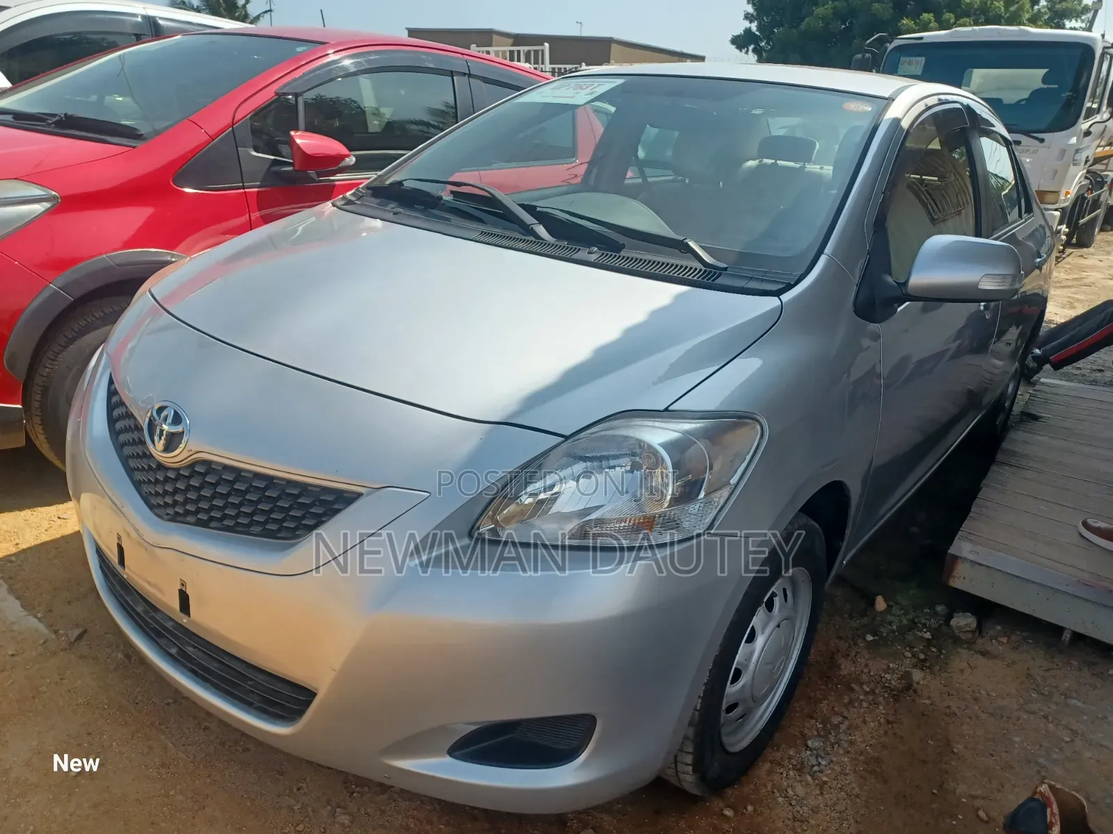 Toyota Belta 2012 Silver