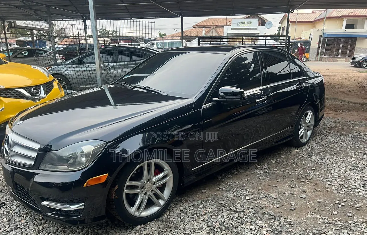 Mercedes-Benz C250 2013 Black