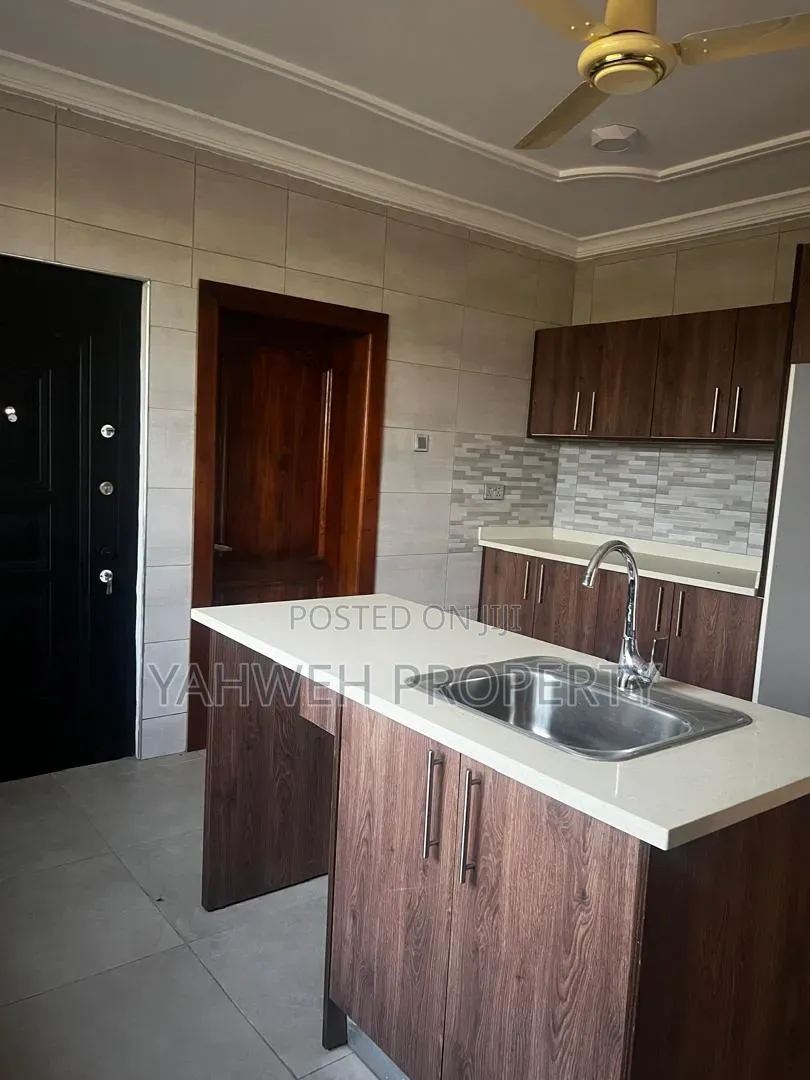 4bdrm Duplex in Borteyman, Spintex for rent