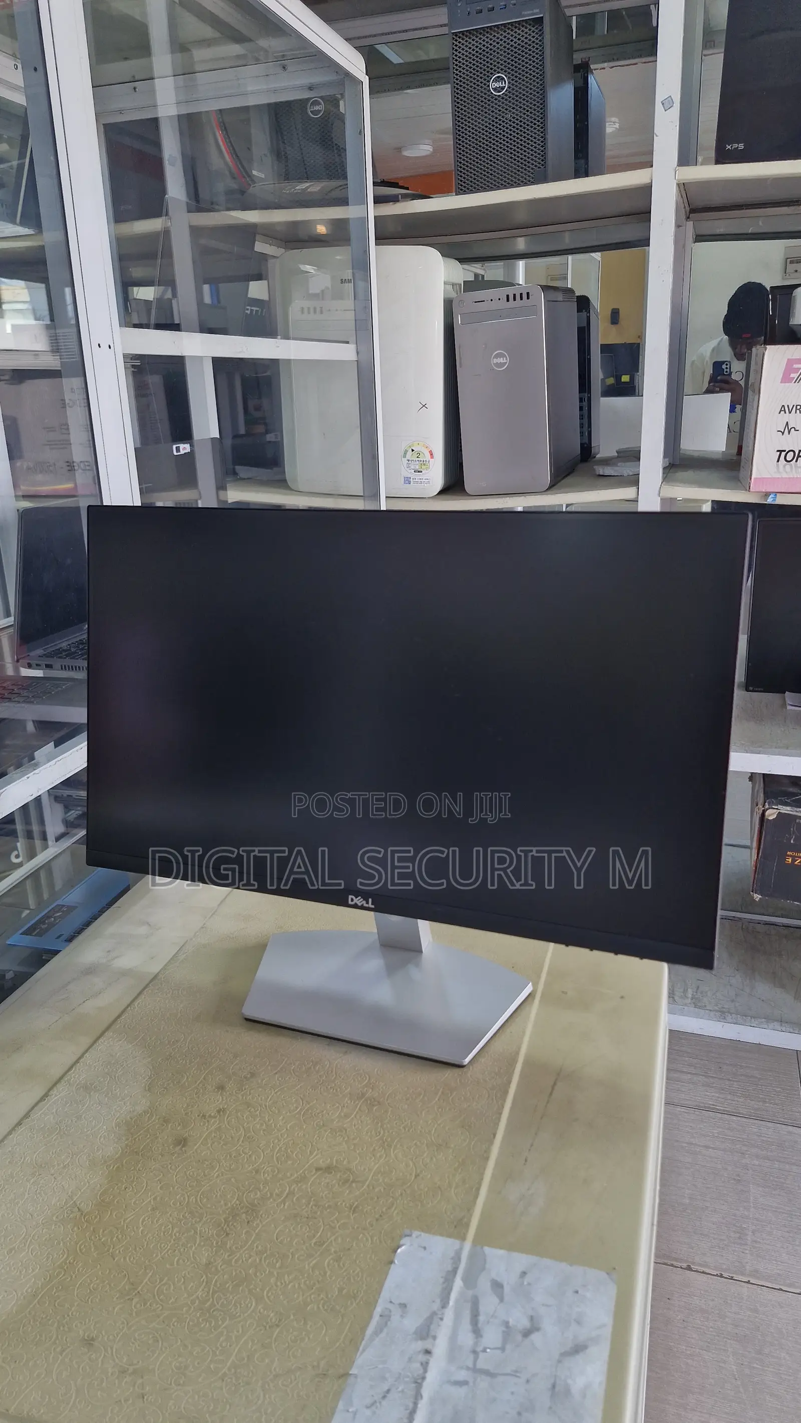 Dell 24" Monitor - S2421H