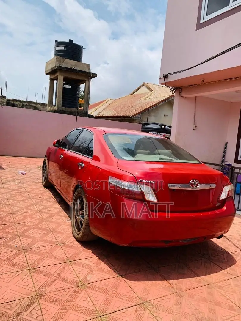 Toyota Camry Hybrid 2010 Red