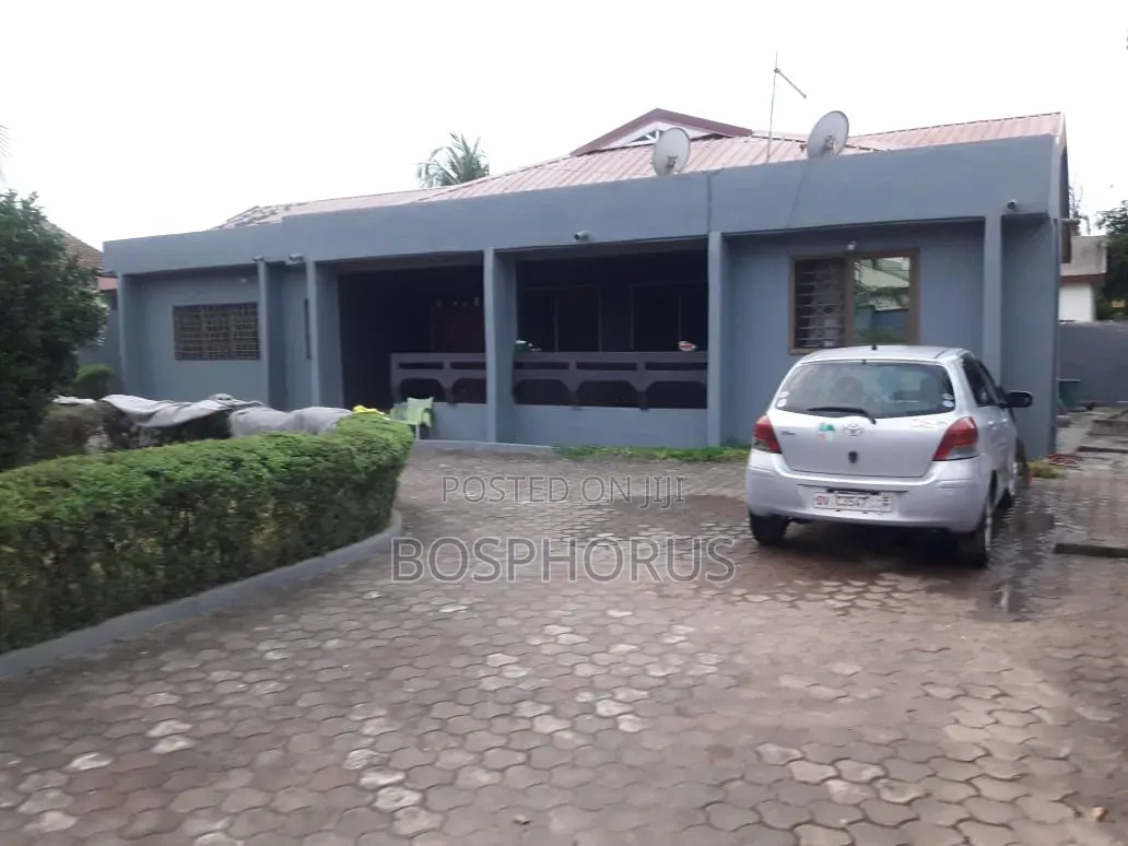 3bdrm House in Achimota Petroleum, Mile 7 for rent