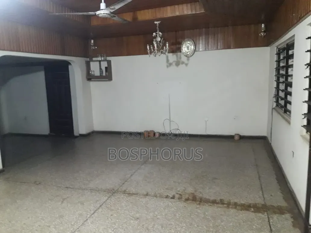 3bdrm House in Achimota Petroleum, Mile 7 for rent