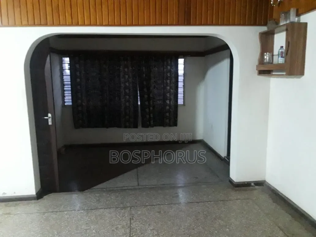 3bdrm House in Achimota Petroleum, Mile 7 for rent