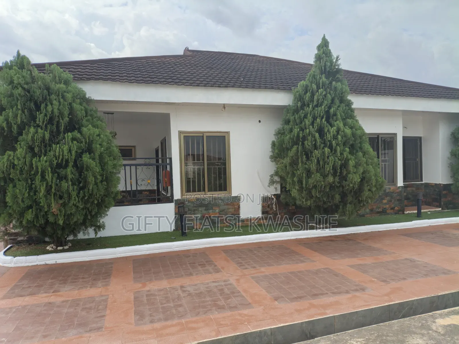 4bdrm House in Parakou Estate, Kumasi Metropolitan for rent
