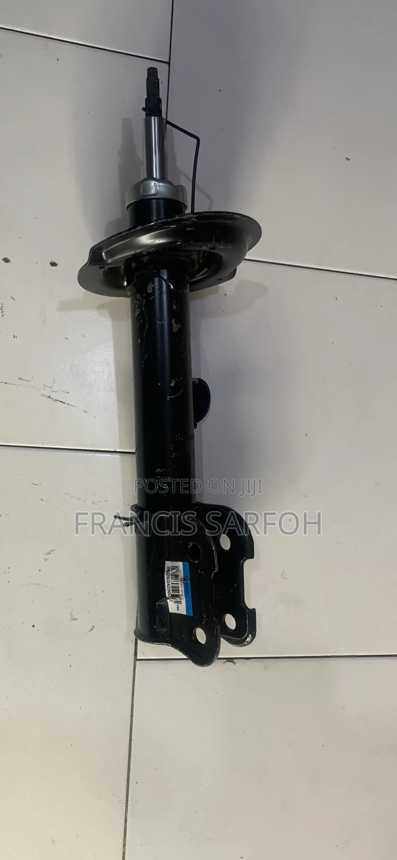 Hyundai Santafe 2010 Front Shocks