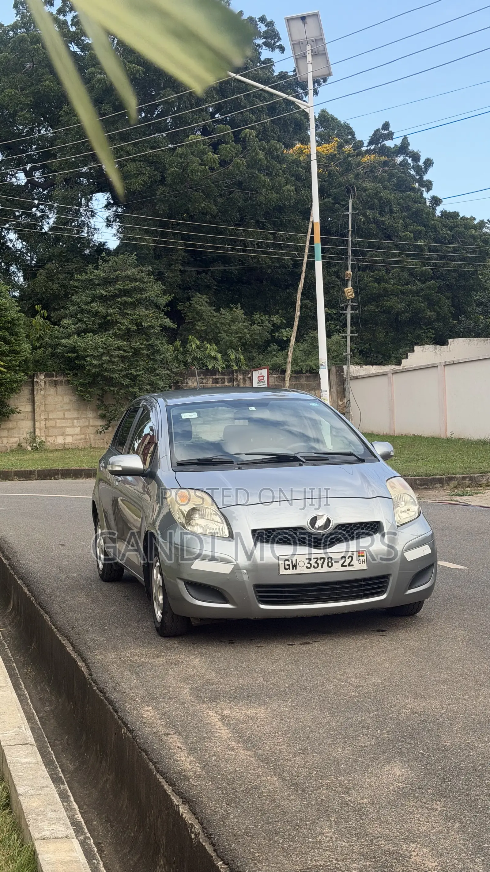 Toyota Vitz 2011 Gray