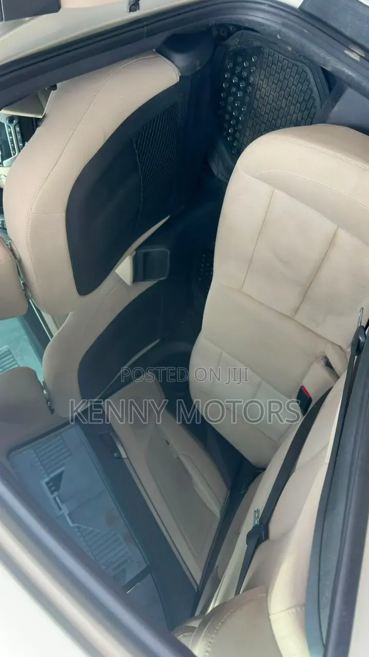 Hyundai Elantra 2017 Brown