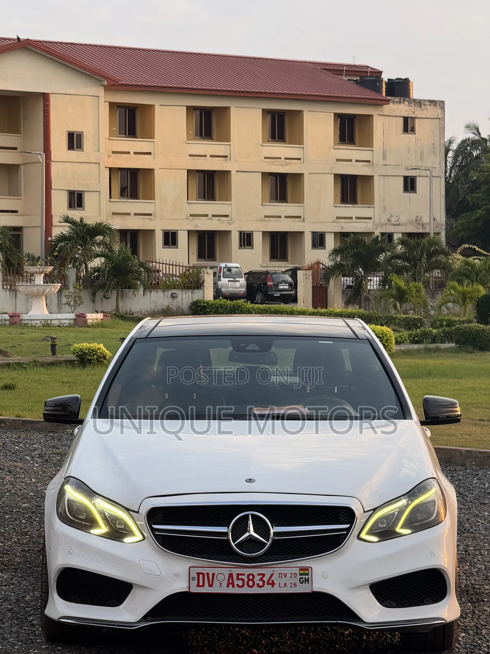 Mercedes-Benz E350 Base 4Matic Sedan AWD (3.5L 6cyl 7A) 2015 White