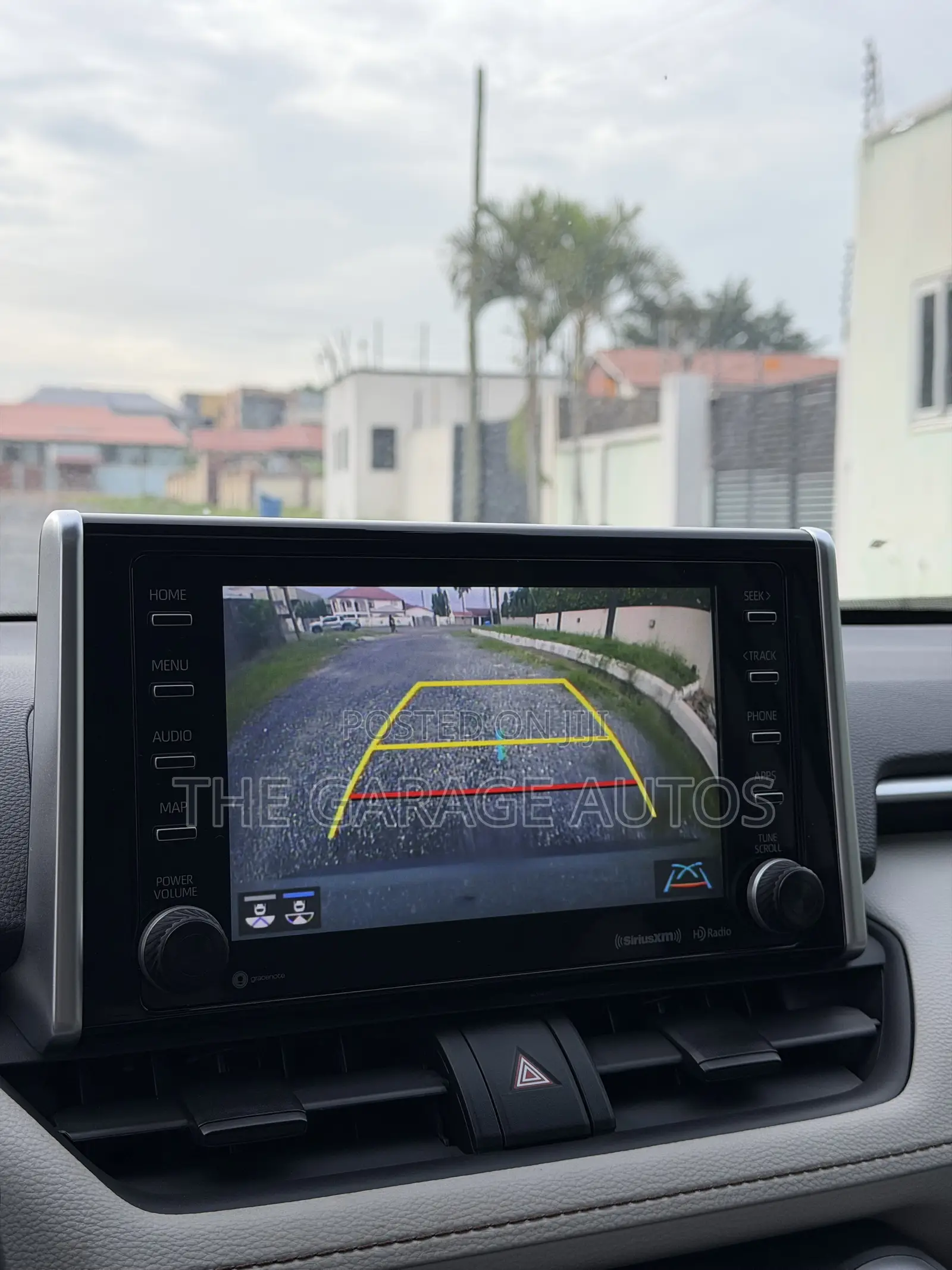 Toyota RAV4 XLE AWD 2020 Gray