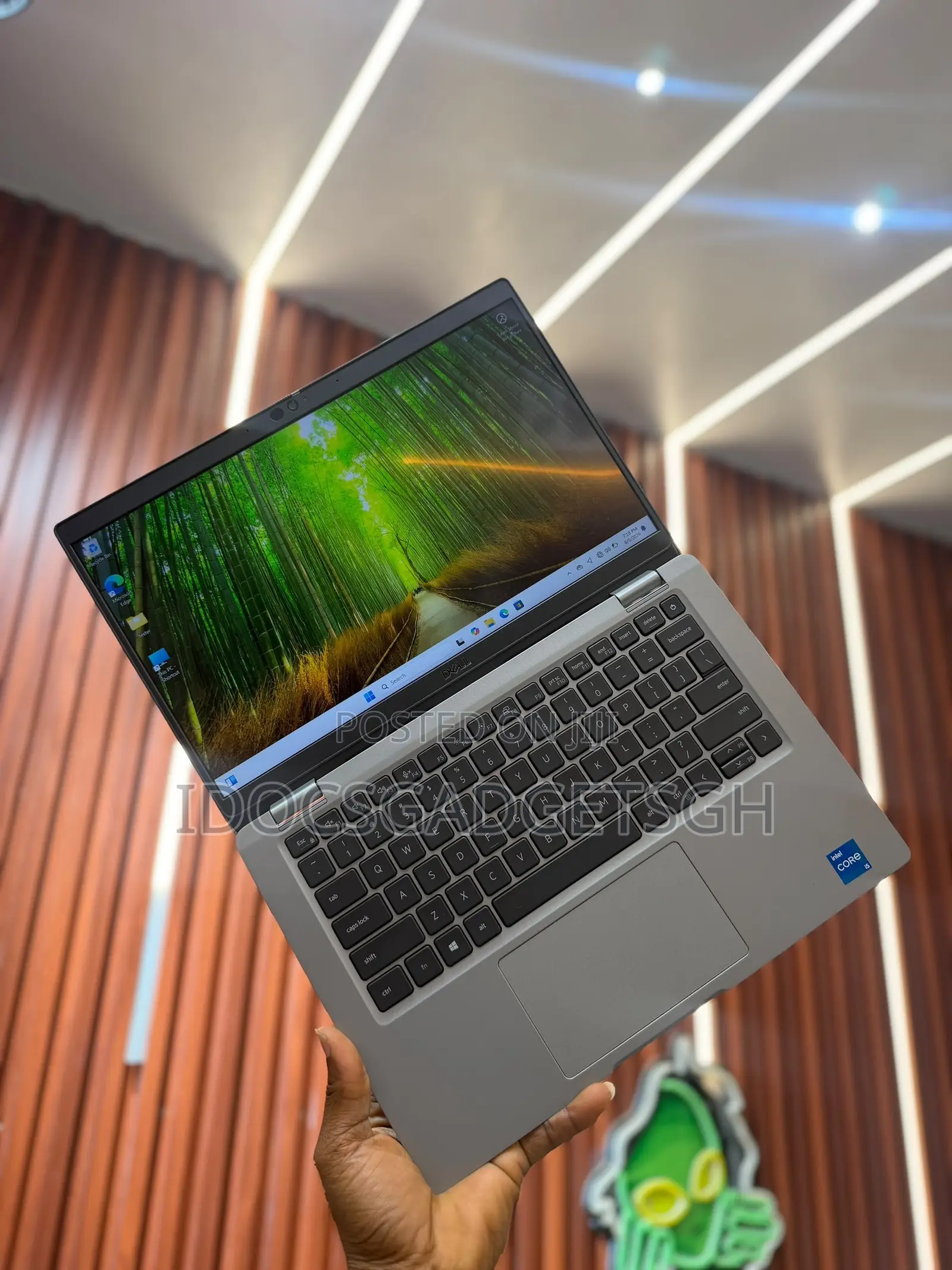Laptop Dell Latitude 5320 16GB Intel Core i5 SSD 512GB