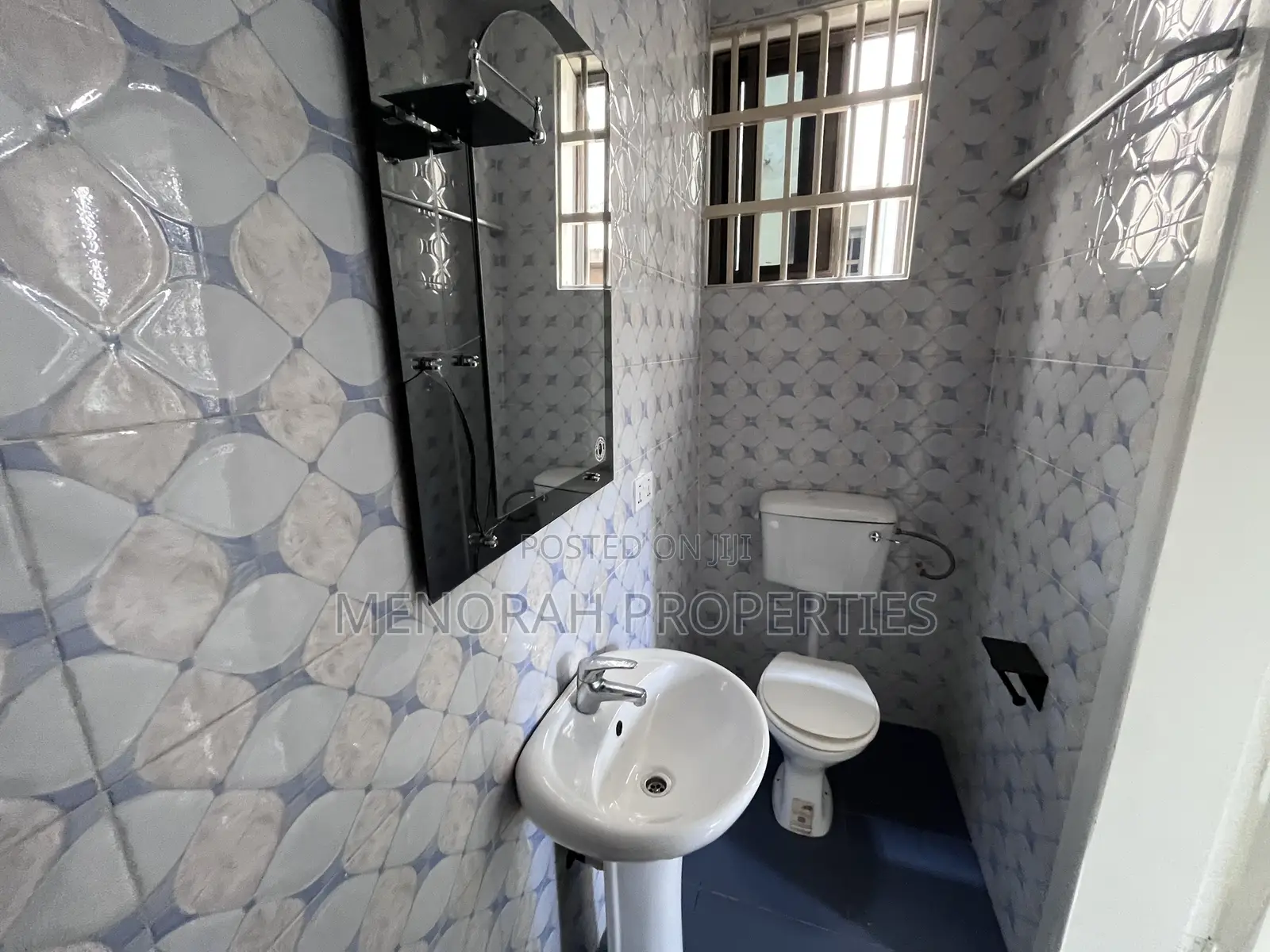 2bdrm Apartment in Adenta Ashiyie, Frafraha for rent