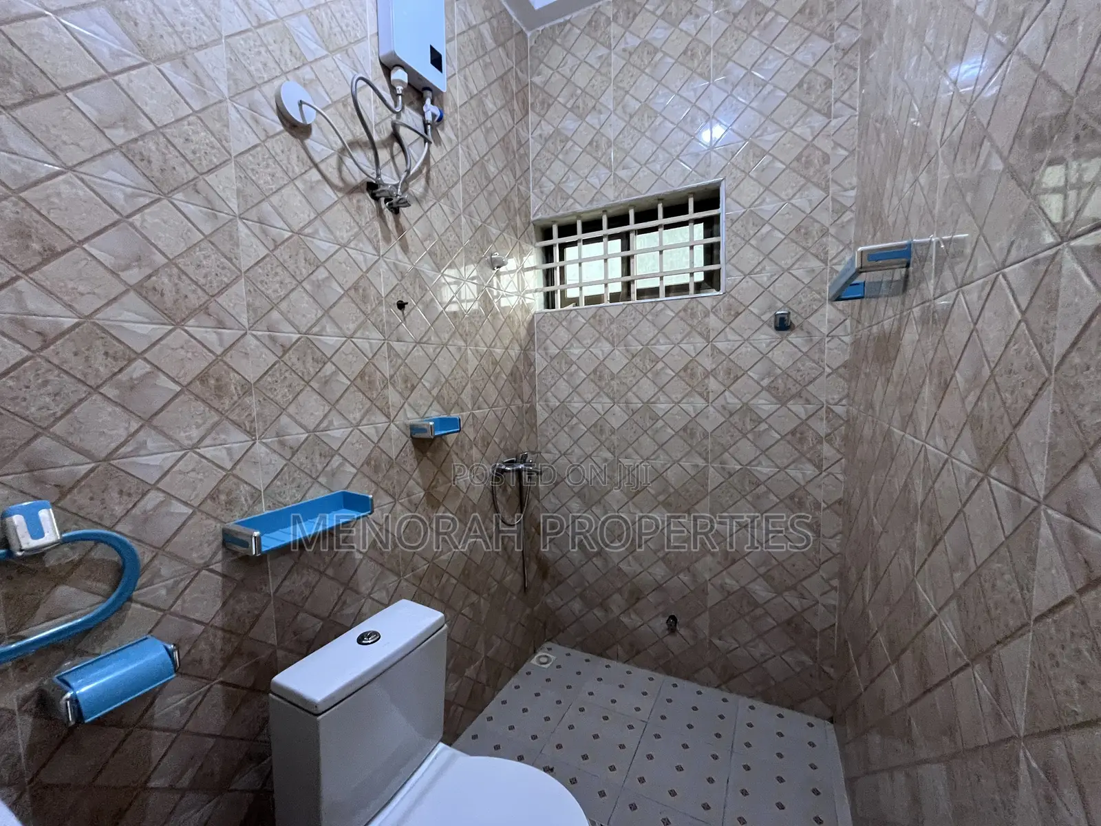 2bdrm Apartment in Adenta Ashiyie, Frafraha for rent