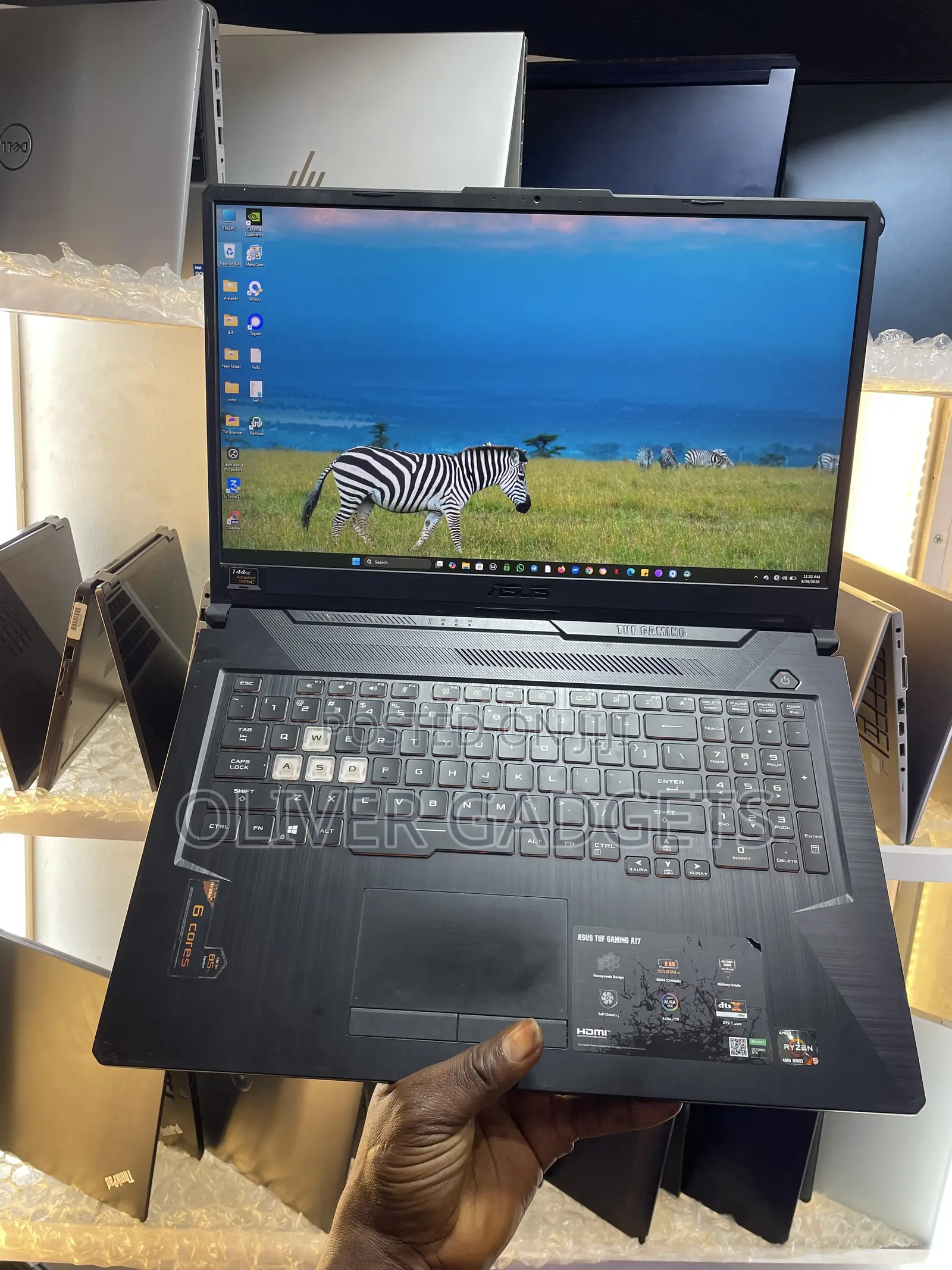 Laptop Asus TUF Gaming A17 16GB AMD Ryzen 5 SSD 512GB