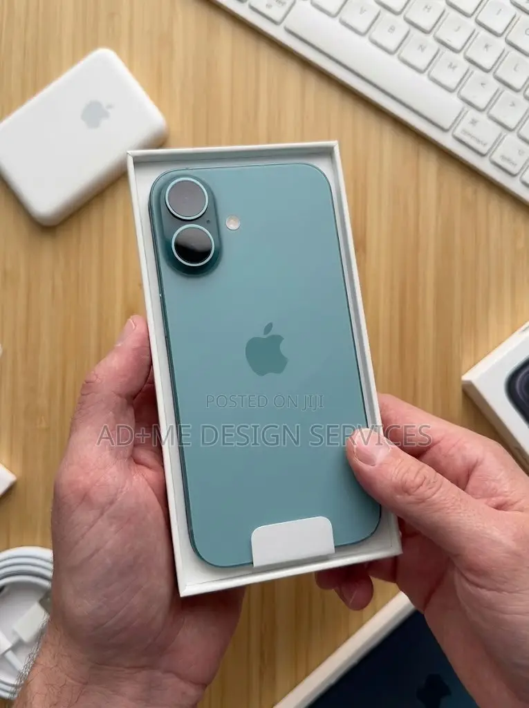 New Apple iPhone 16 128 GB Green