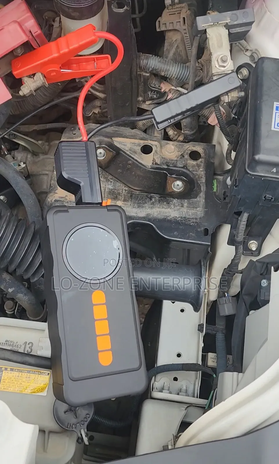 Battery Jumper & Tyre Pumper