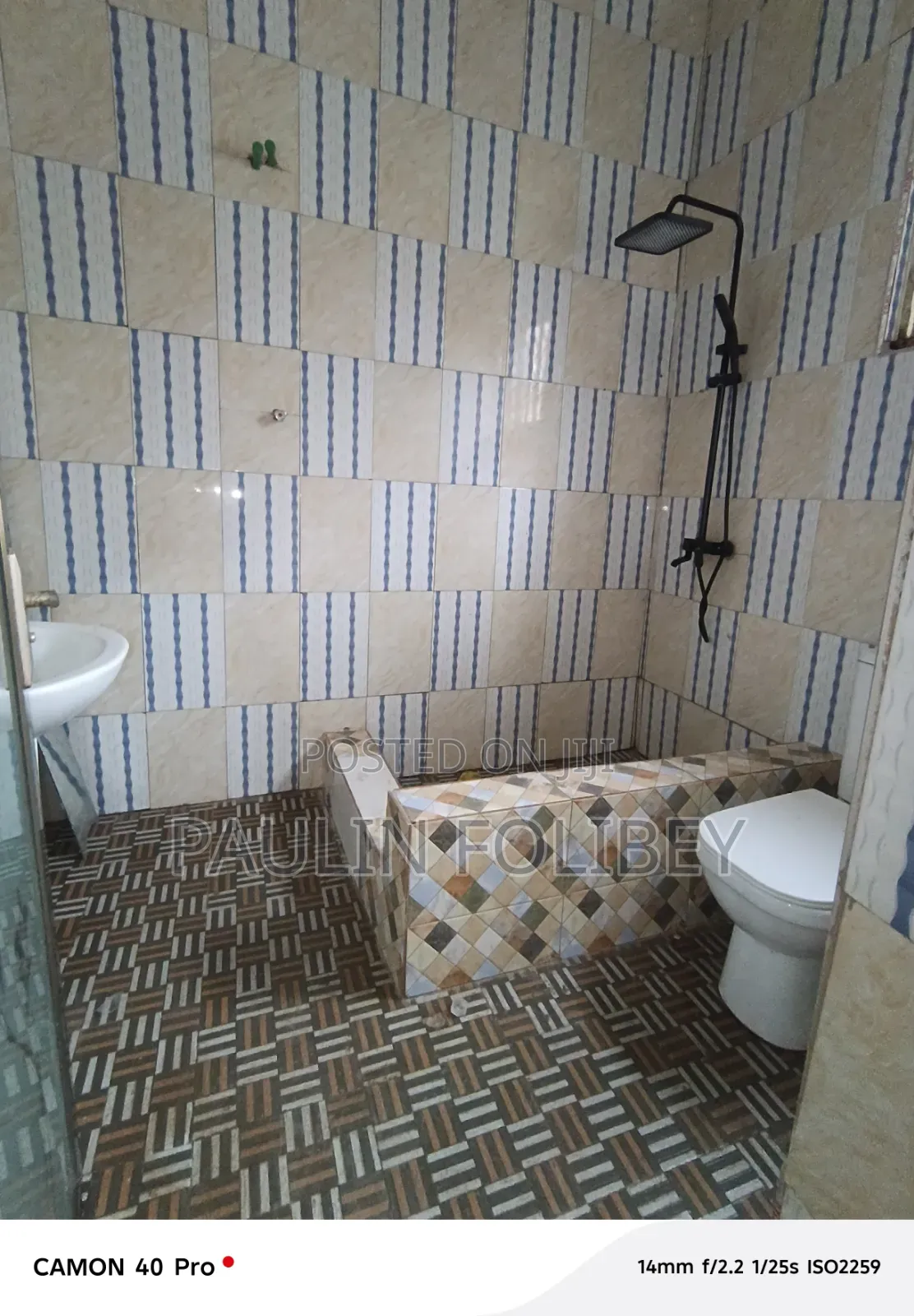 7bdrm Duplex in Dgproperties, CP for rent