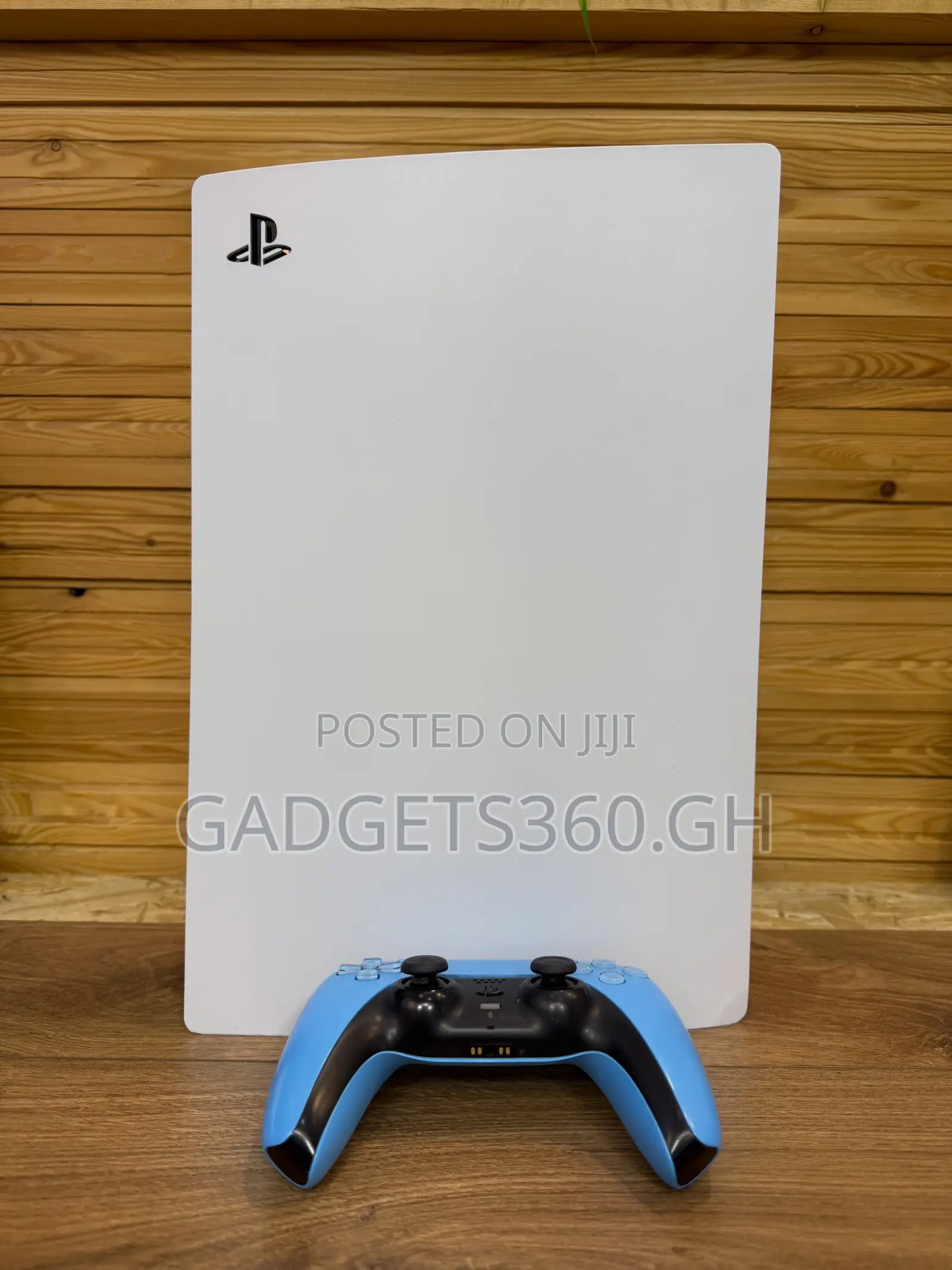 Sony PlayStation 5 Standard 825GB (Old Edition Used)