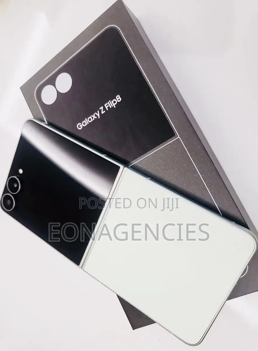 New Samsung Galaxy Z Flip8 256 GB