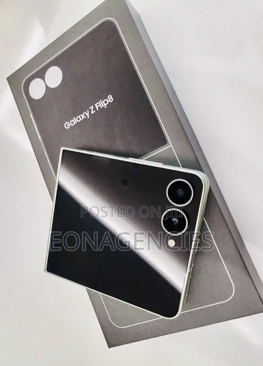 New Samsung Galaxy Z Flip8 256 GB
