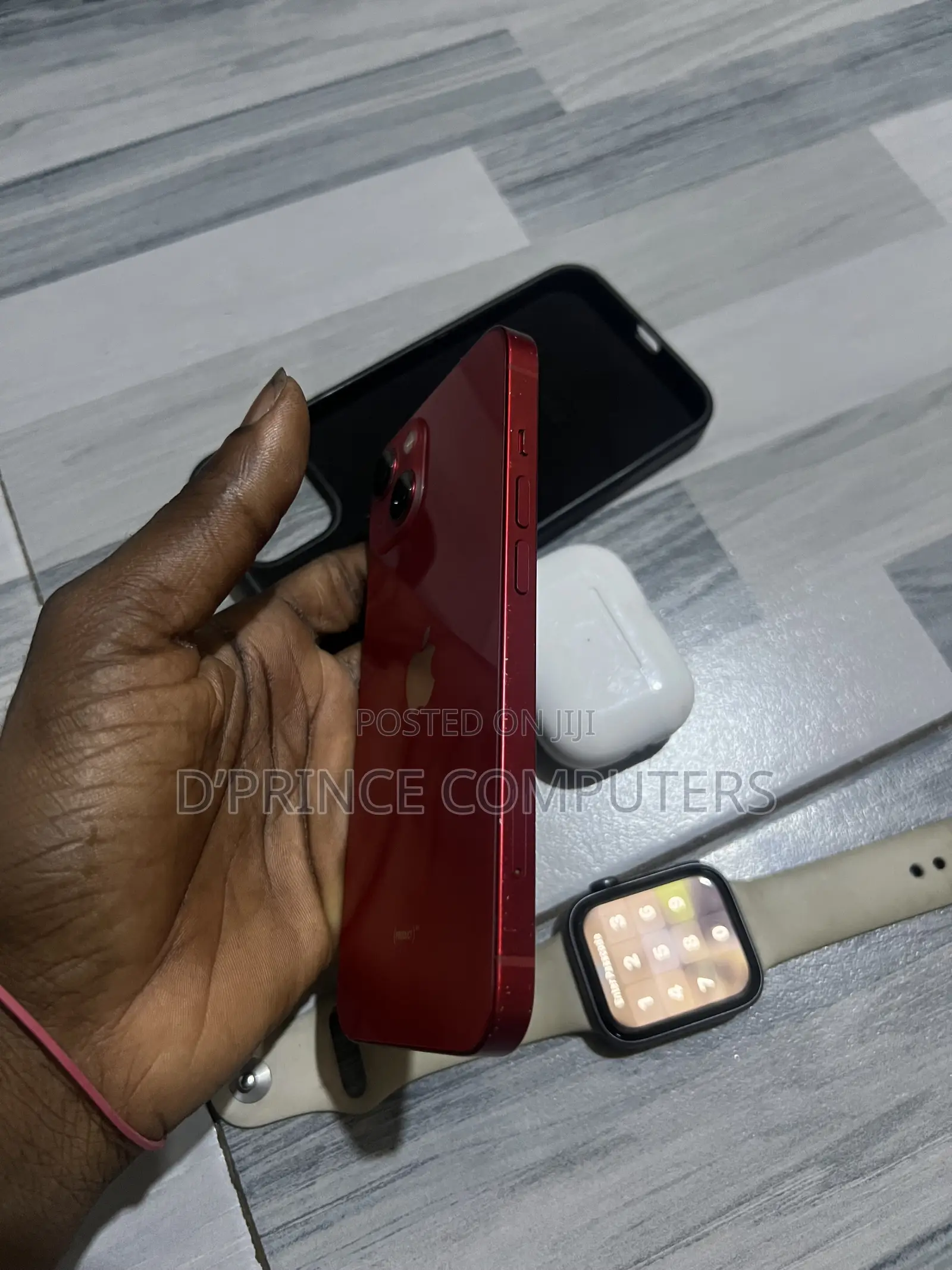 Apple iPhone 13 256 GB Red