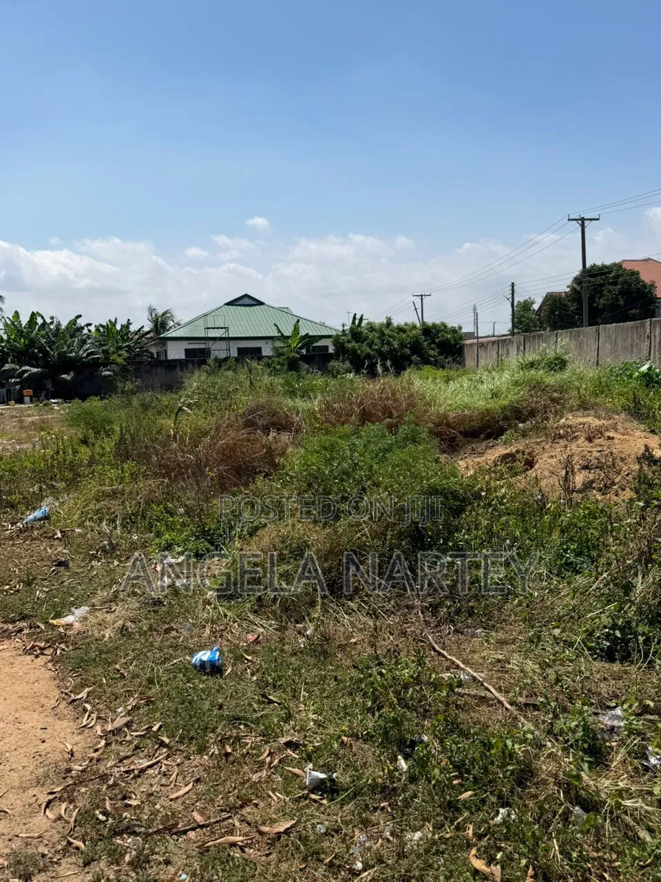 Walled and Gated Two and Half Plots at Spintex