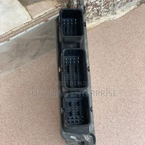 NISSAN VERSA Engine Control Module