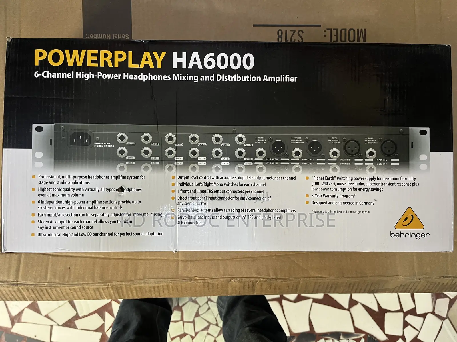 Behringer Powerplay HA6000 Headphones Amplifier/Distributor