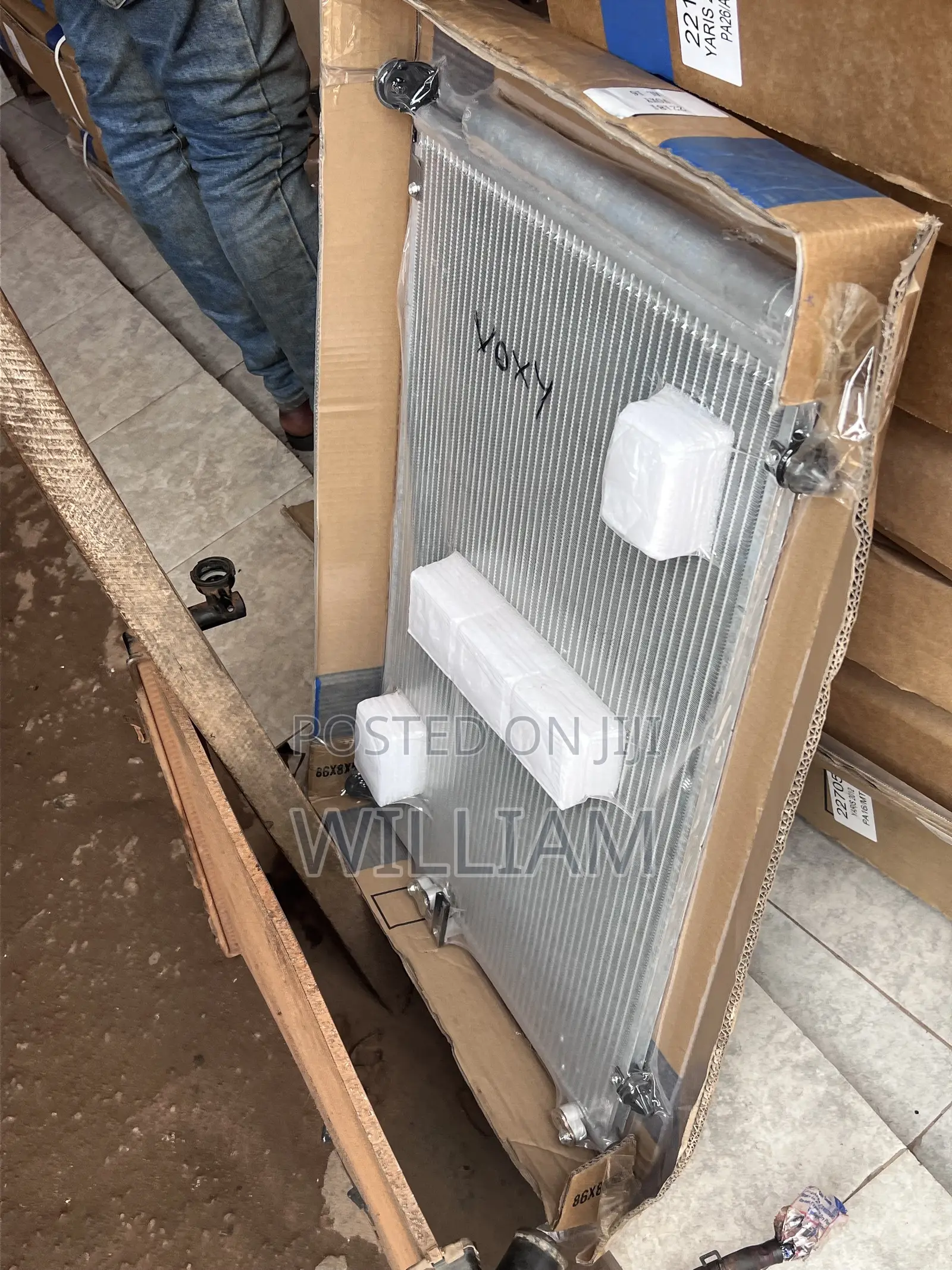 Toyota Voxy 2008-2016 Air Condition Tank