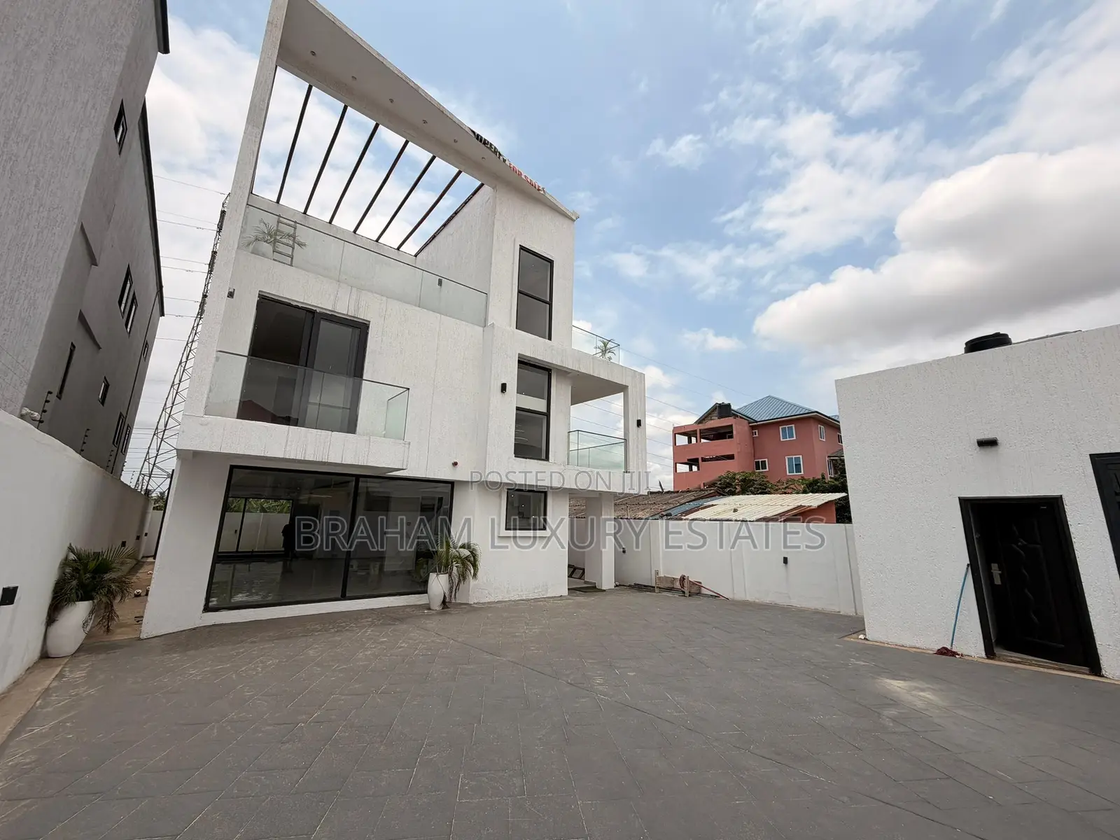 4bdrm House in Braham Luxury, East Legon for sale