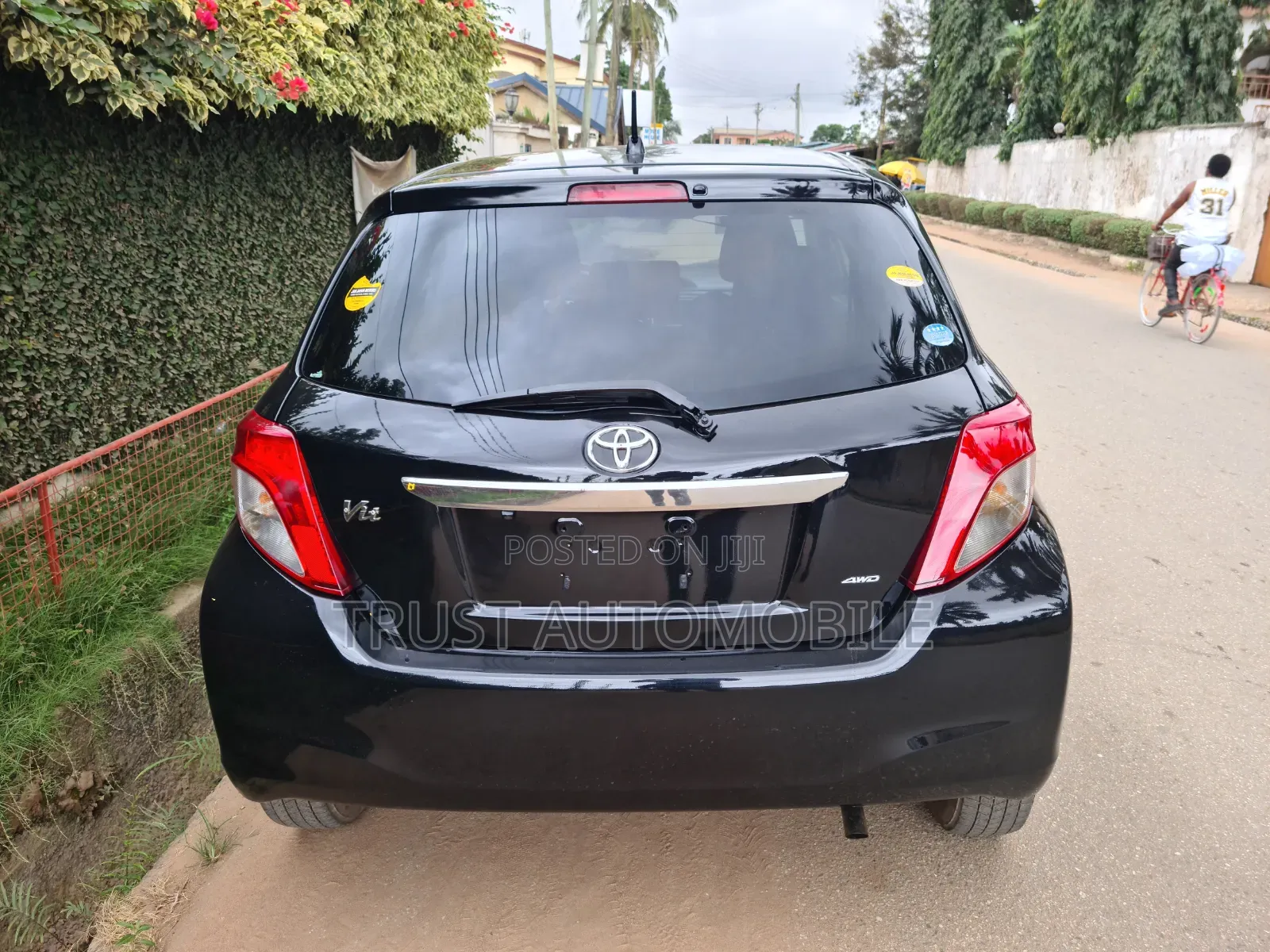 Toyota Vitz 2014 Black