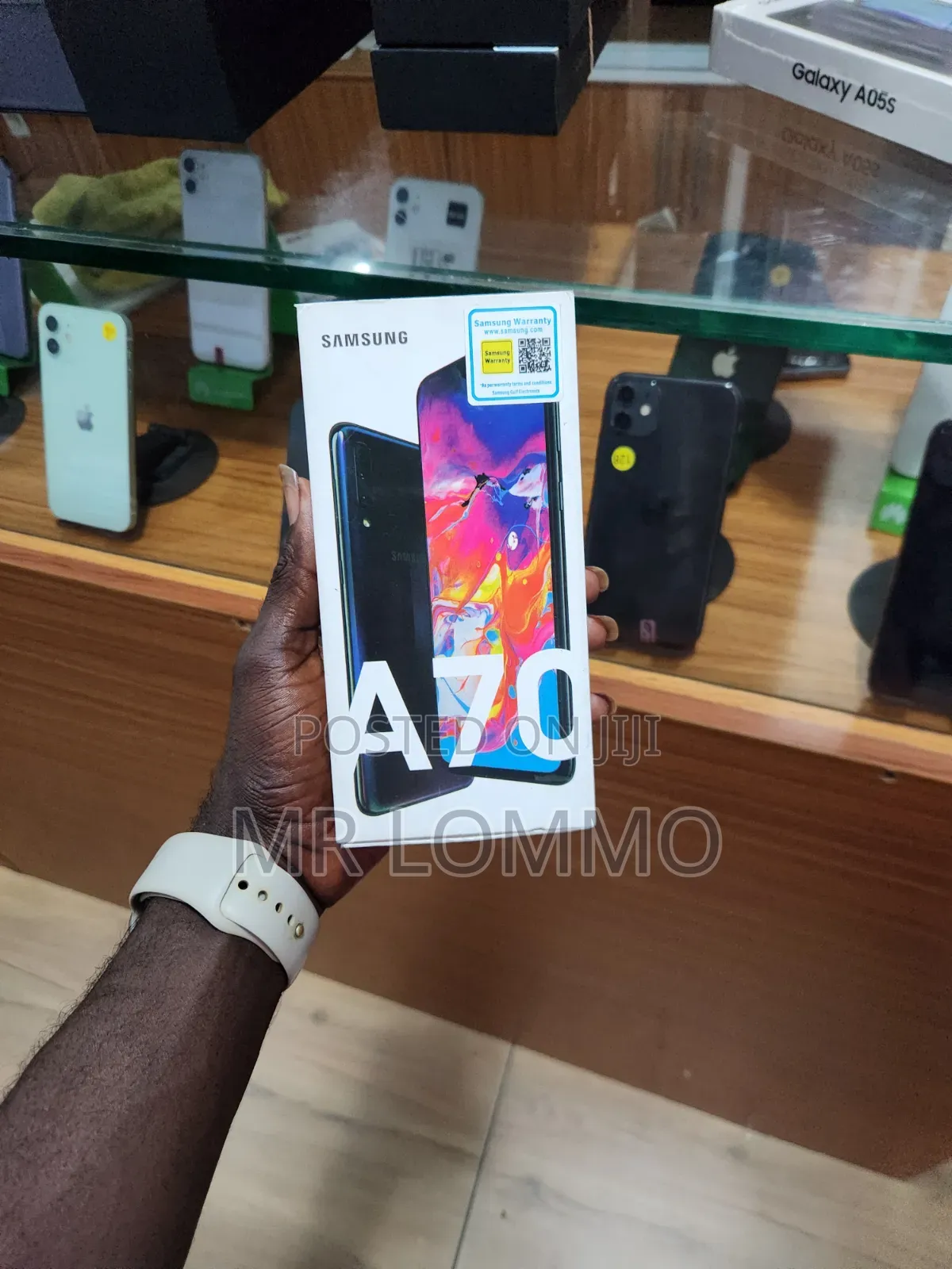 New Samsung Galaxy A70 128 GB Black