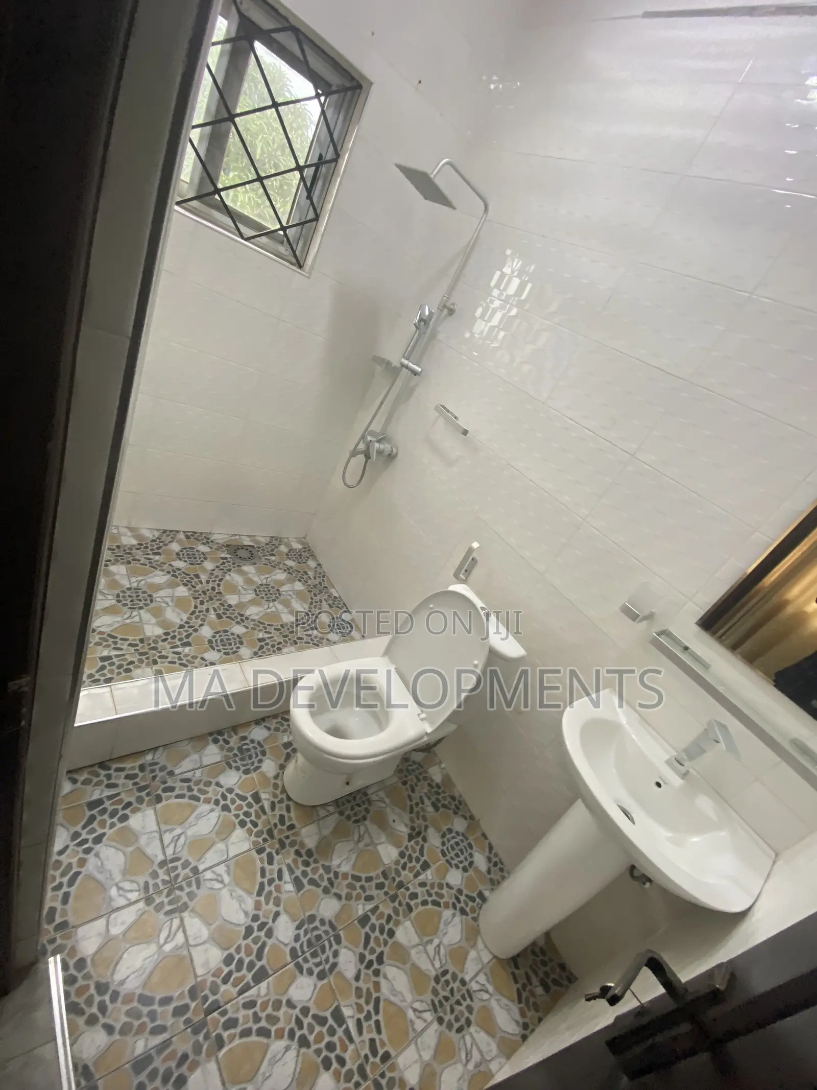 2bdrm Apartment in Madev Realty, Achimota for rent
