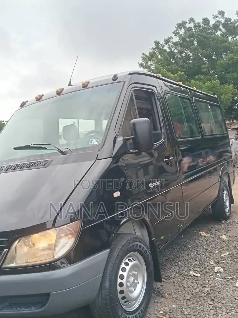 Mercedes-Benz Sprinter 2005 Black