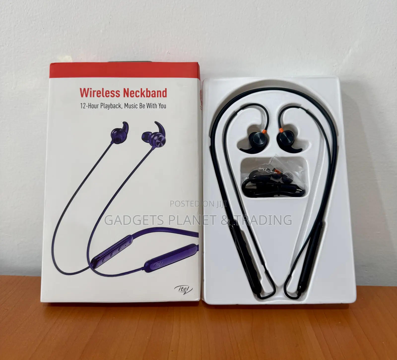 Itel Wireless Neckband Bluetooth Player With 12hrs Playback Time