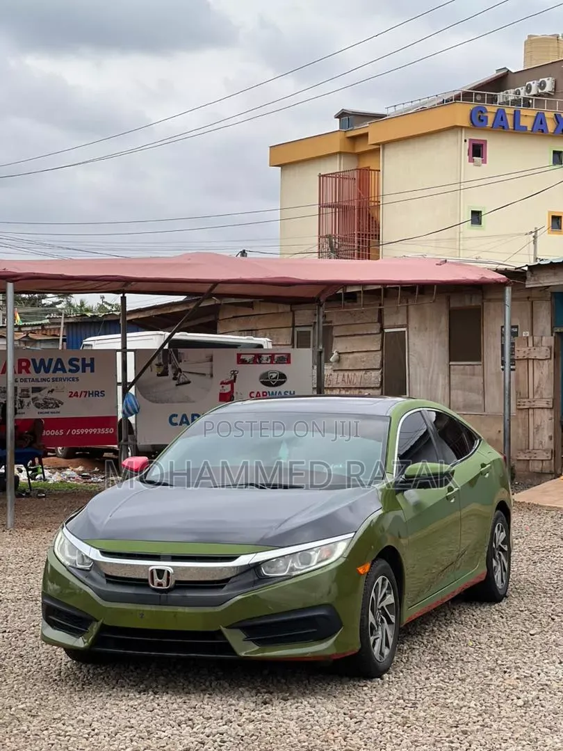 Honda Civic 2018 Green