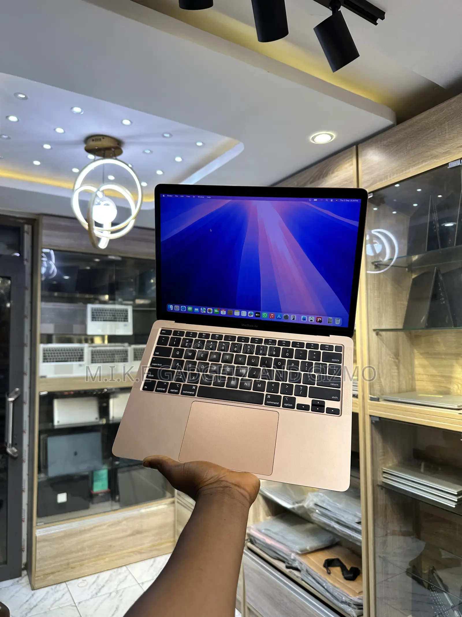 Laptop Apple MacBook Air 2020 8GB Intel Core i5 SSD 512GB
