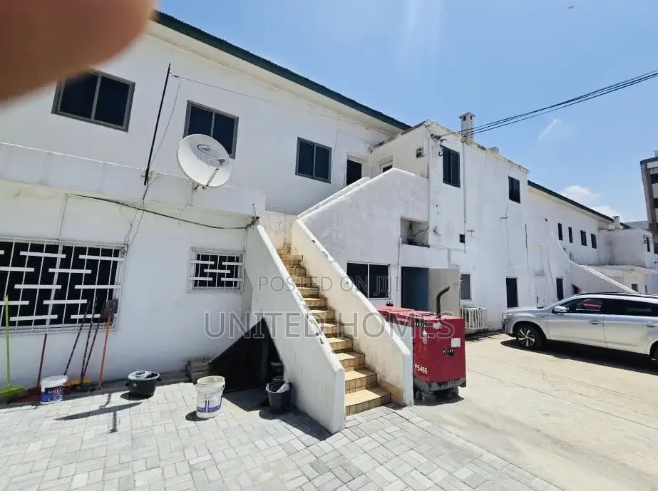 Accra Circle Commercial Property for Sale
