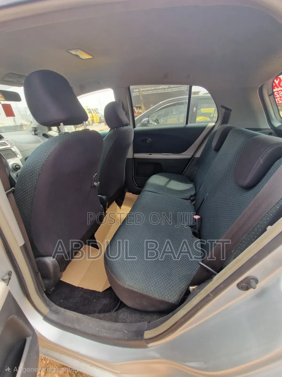 Toyota Vitz 2010 Silver