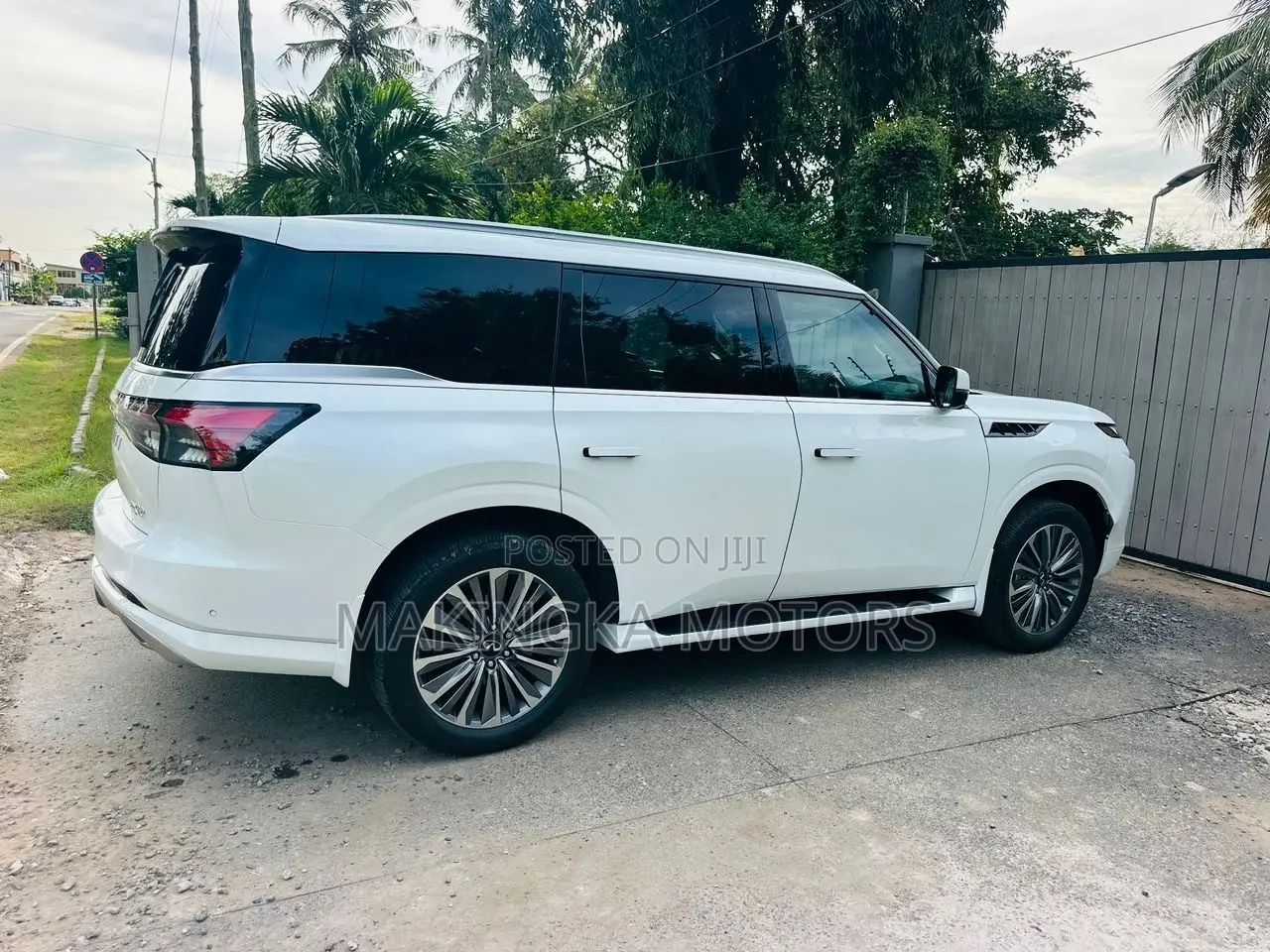 Infiniti QX80 PURE 4WD 2026 White