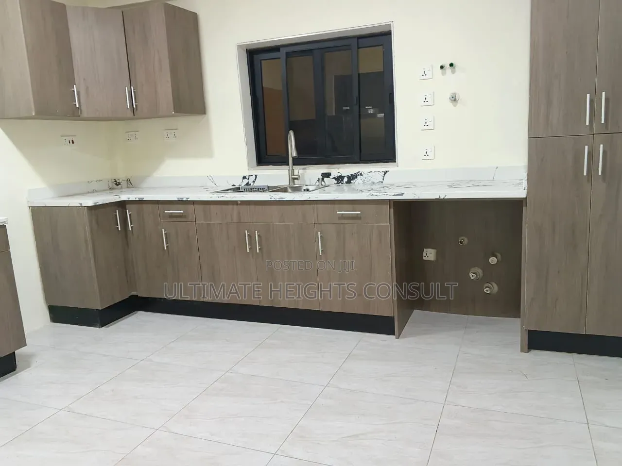 3bdrm Apartment in Lapaz Akweteyman, Pentecost for rent